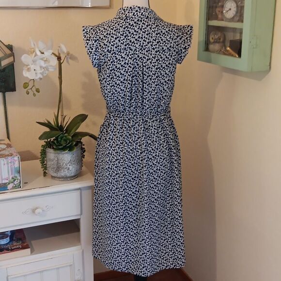 Monteau Navy and Cream Floral Dress. Retro. Garden Girl. - Picture 6 of 11